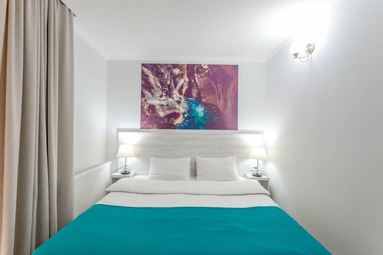 Hotel Tato 3*